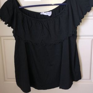 Off the shoulder crop